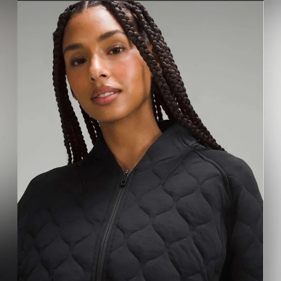 Lululemon Quilted Bomber Cropped Black Jacket Size 10 - Picture 2 of 14